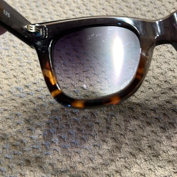 QUAY After Hours Sunglasses Black Tortoise Combo Frame Grey Gradient Fade Lenses - Picture 7 of 13